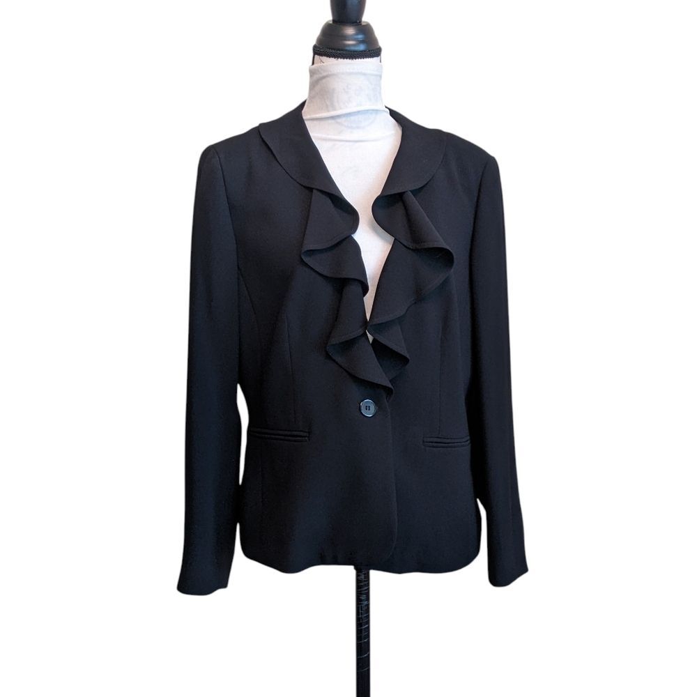 Vintage Women's Black Suit Jacket Blazer Ruffled Lined Black Classic